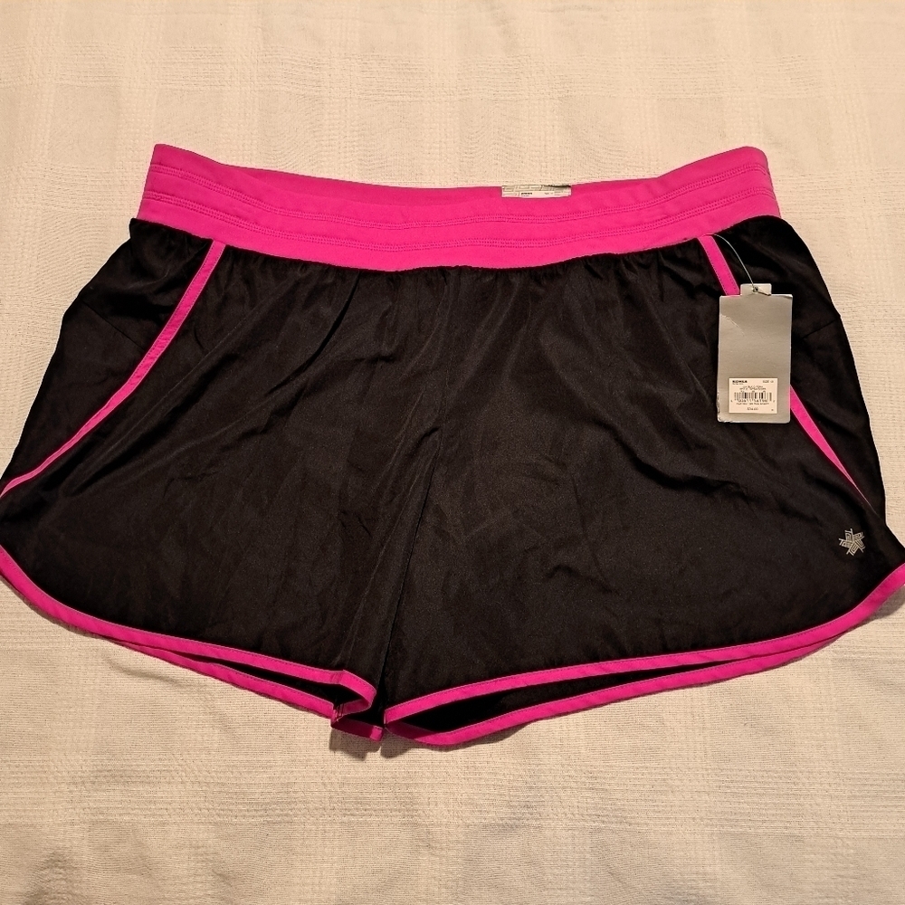 Tek Gear women's size 1X mid rise black & fushia shorts, have liners, New